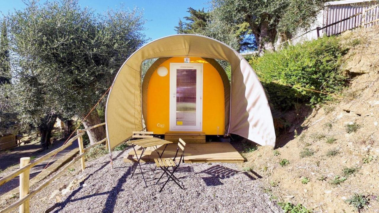 Weekend Glamping Resort San Felice del Benaco Bilik gambar