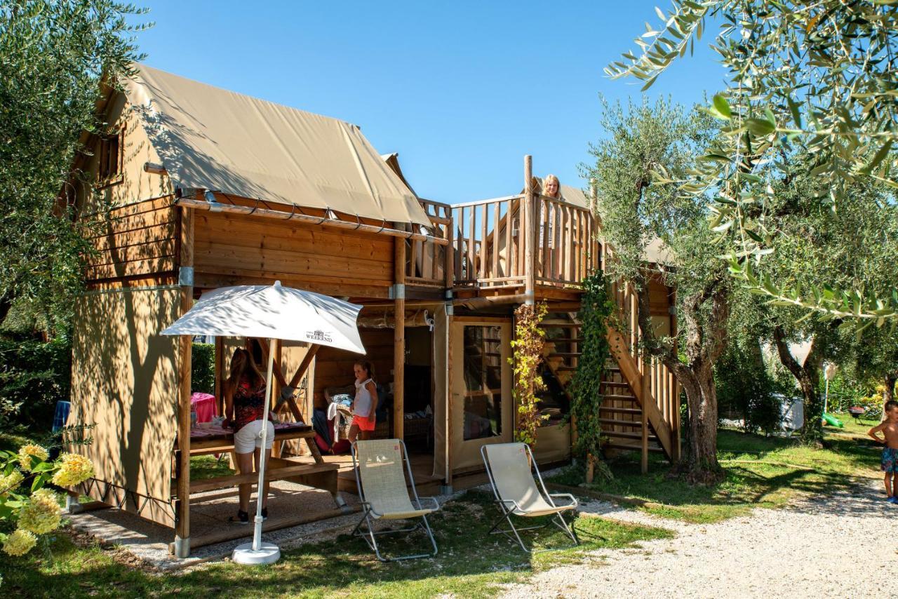 Weekend Glamping Resort San Felice del Benaco Luaran gambar